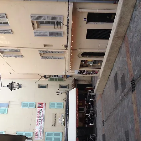 Amazing Chic Apt In Le Suquet By Guestready