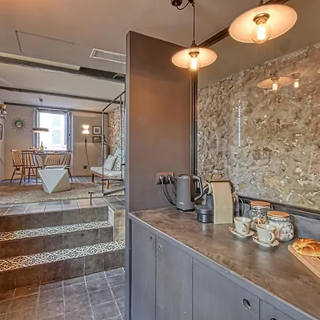 Apartment Amazing Chic Apt In Le Suquet By Guestready *