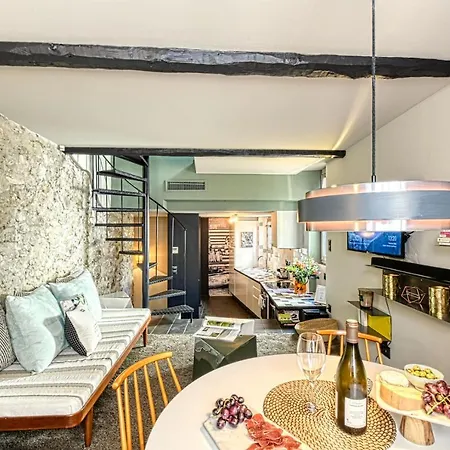 Amazing Chic Apt In Le Suquet By Guestready *