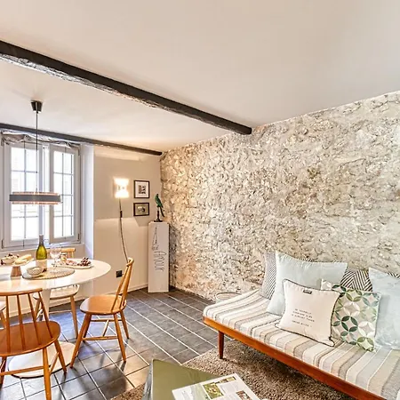 Amazing Chic Apt In Le Suquet By Guestready アパート