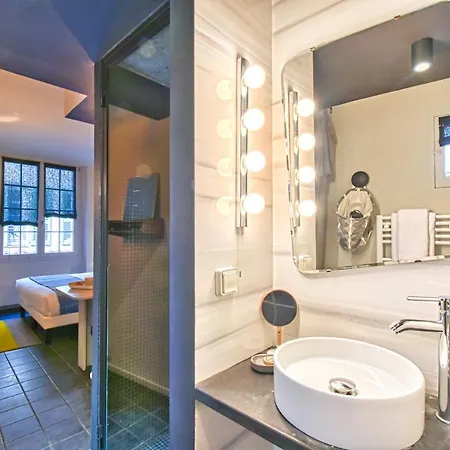 Amazing Chic Apt In Le Suquet By Guestready